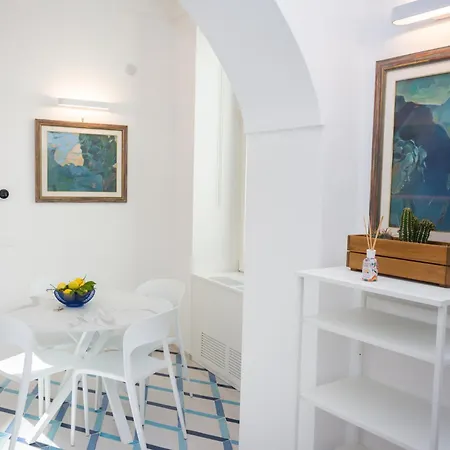 Casa Laurus Incantevole Terrazza Centro Ferienhaus Amalfi
